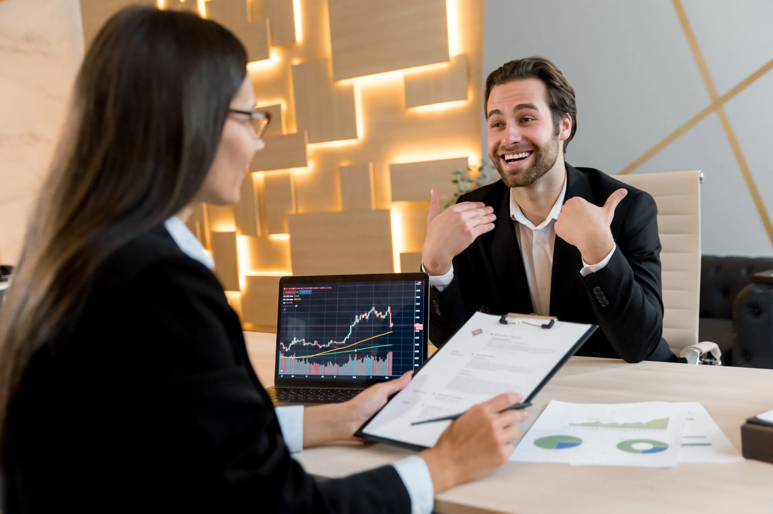 Finanicial Advisor for stoxk options